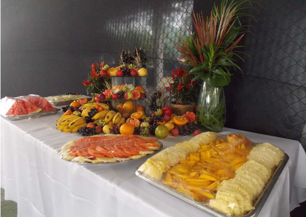 Mesa de Frutas Churrasco & Cia